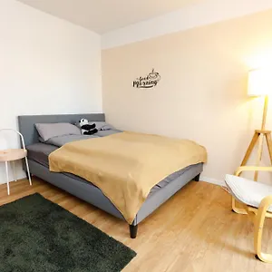 Fullhouse - - K28 B - Southern Center Apartment